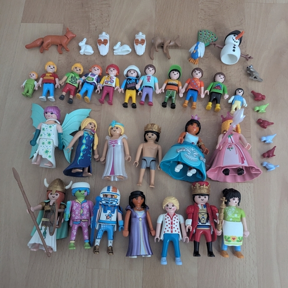 Playmobil Other - Playmobil Figures, Animals And Accessories Lot
